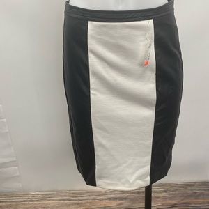 Forever 21 Black White Faux Leather Bodycon skirt
